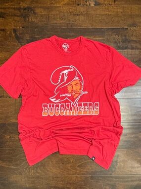 Tampa Bay Buccaneers Football T-shirt Men’s Size Large